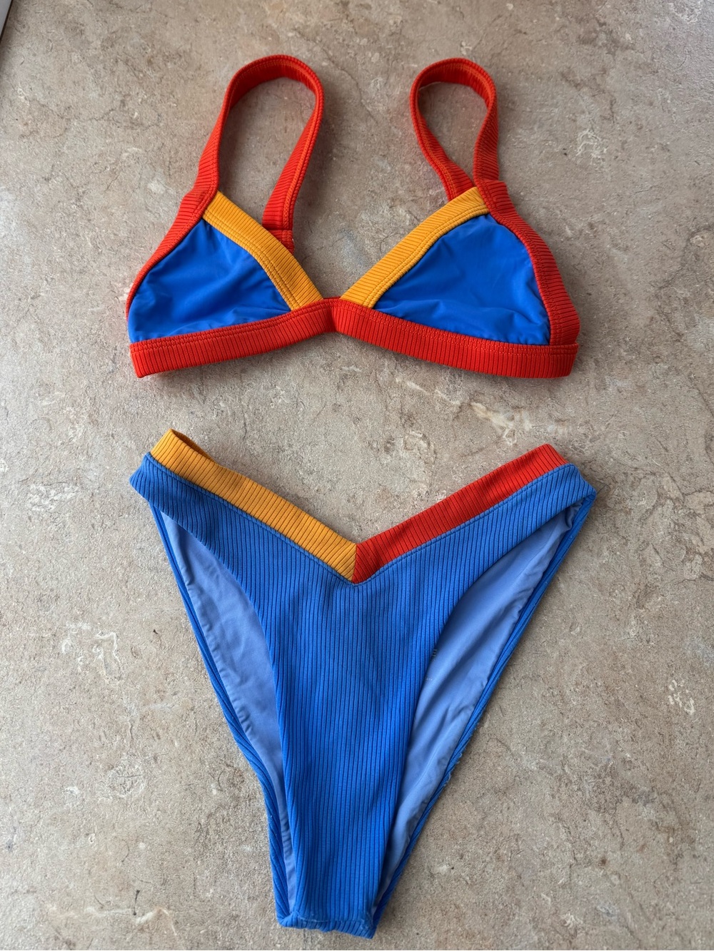 OneOne Color block Bikini, Size Medium